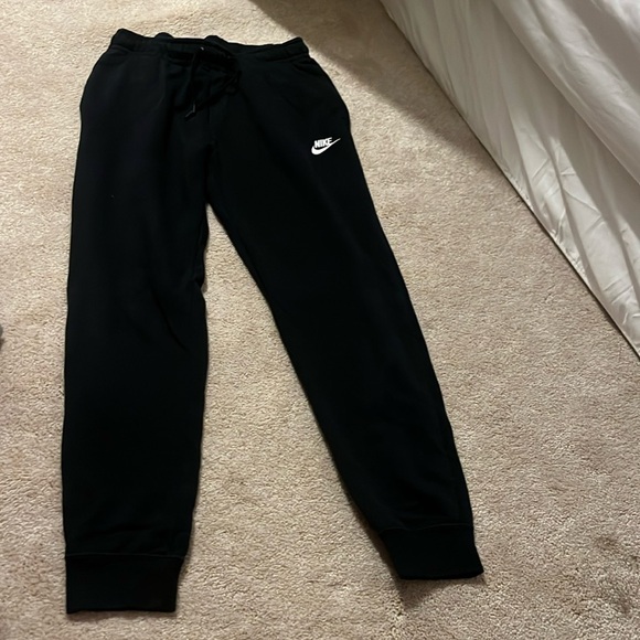 Nike Pants - Nike jogger sweatpant